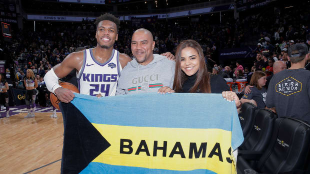 buddy_hield_bahamas_.jpg